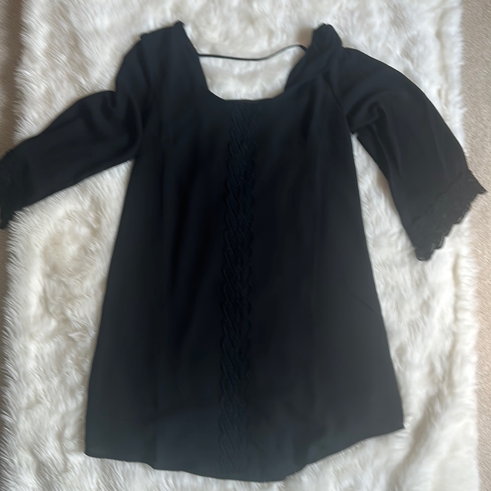 Astra dress/Tunic size Small black. NWT
